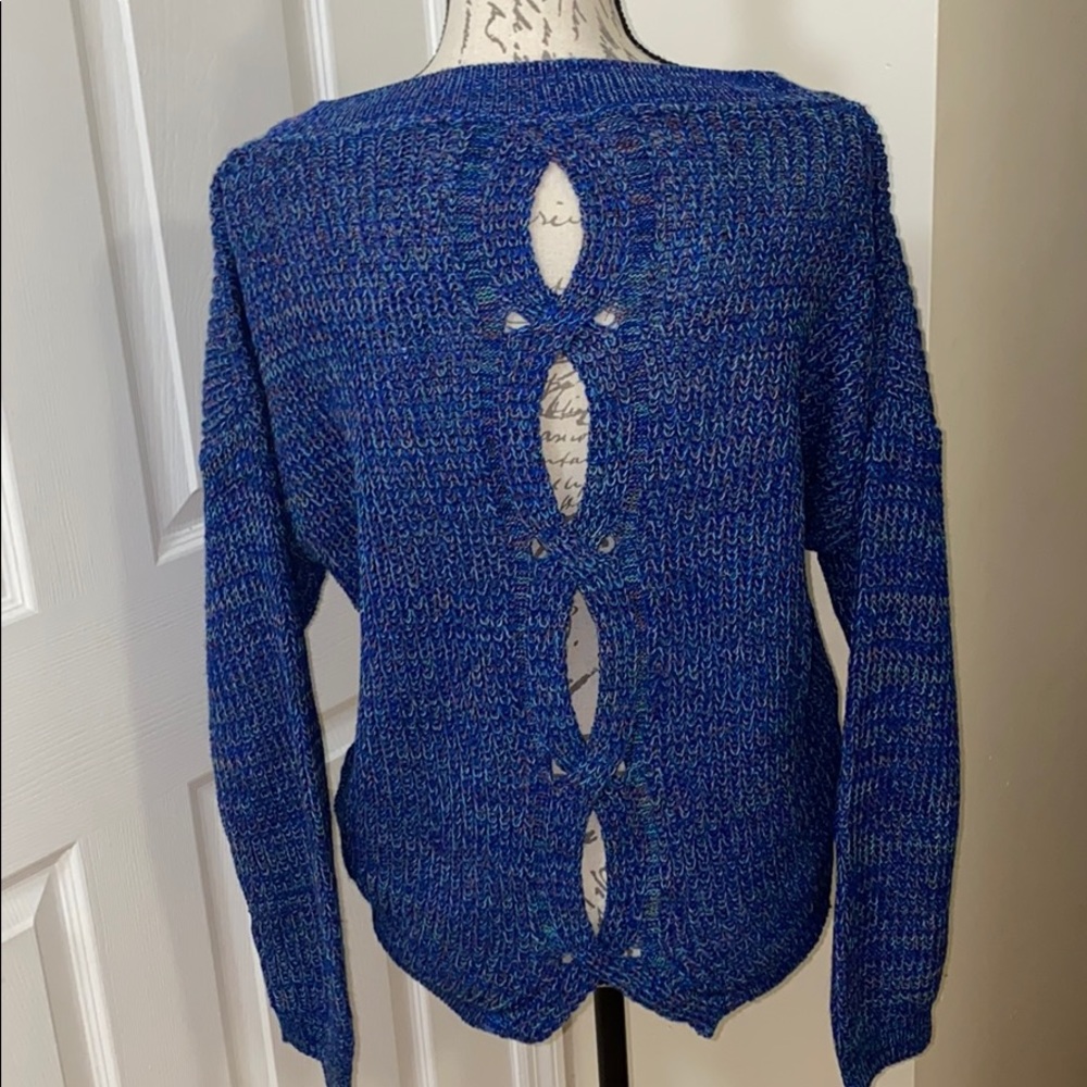 Express Cable Split Back Sweater - Picture 4 of 9